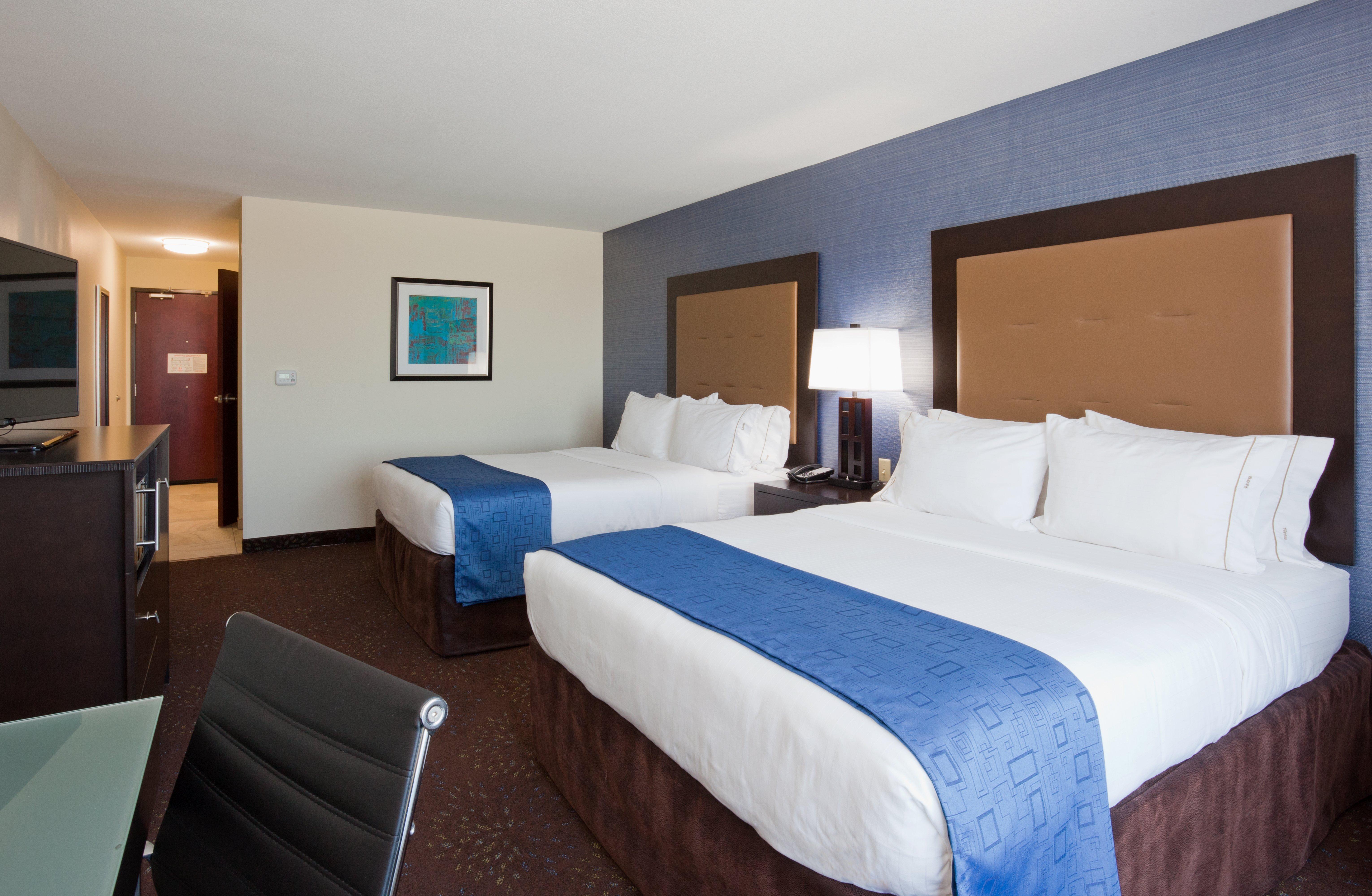 Holiday Inn Express & Suites Fort Dodge By Ihg Exterior foto